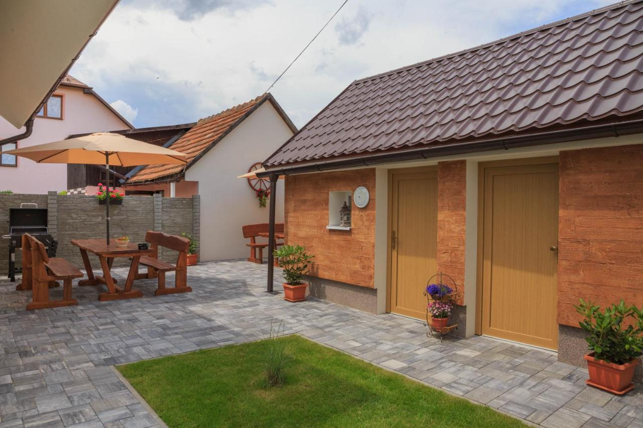 Villa Michaela Bešeňová Exteriér fotografie